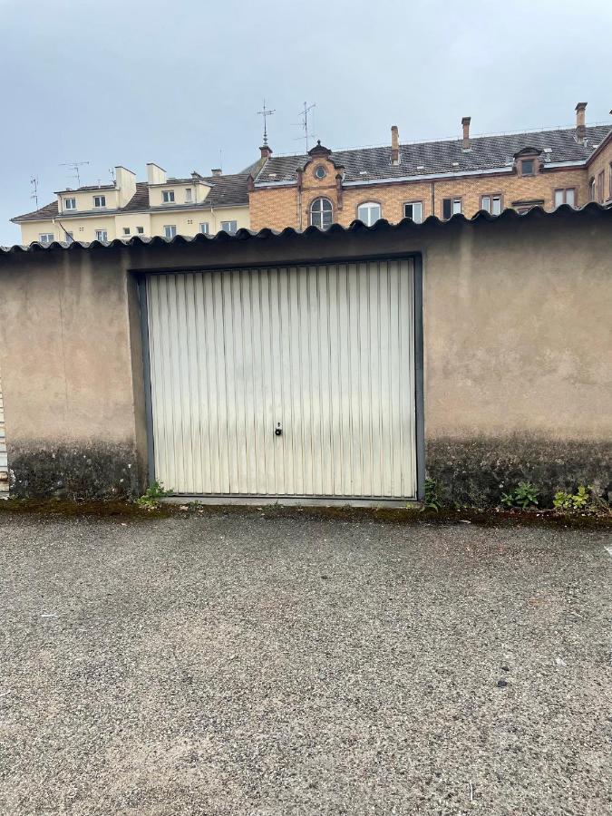 Nid Urbain Colmarien - 4 Personnes - Garage Apartment Exterior foto